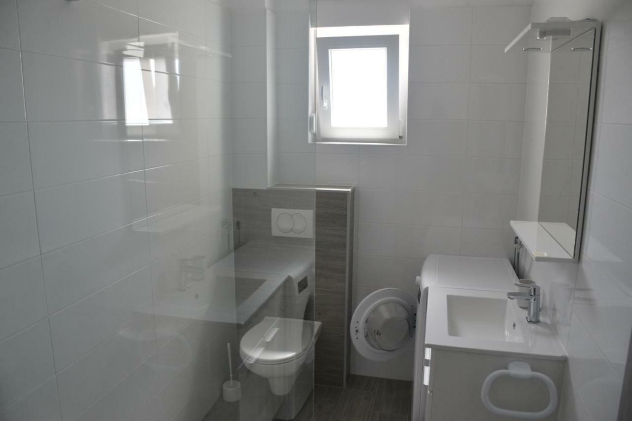Apartments Mino Ražanac Zewnętrze zdjęcie